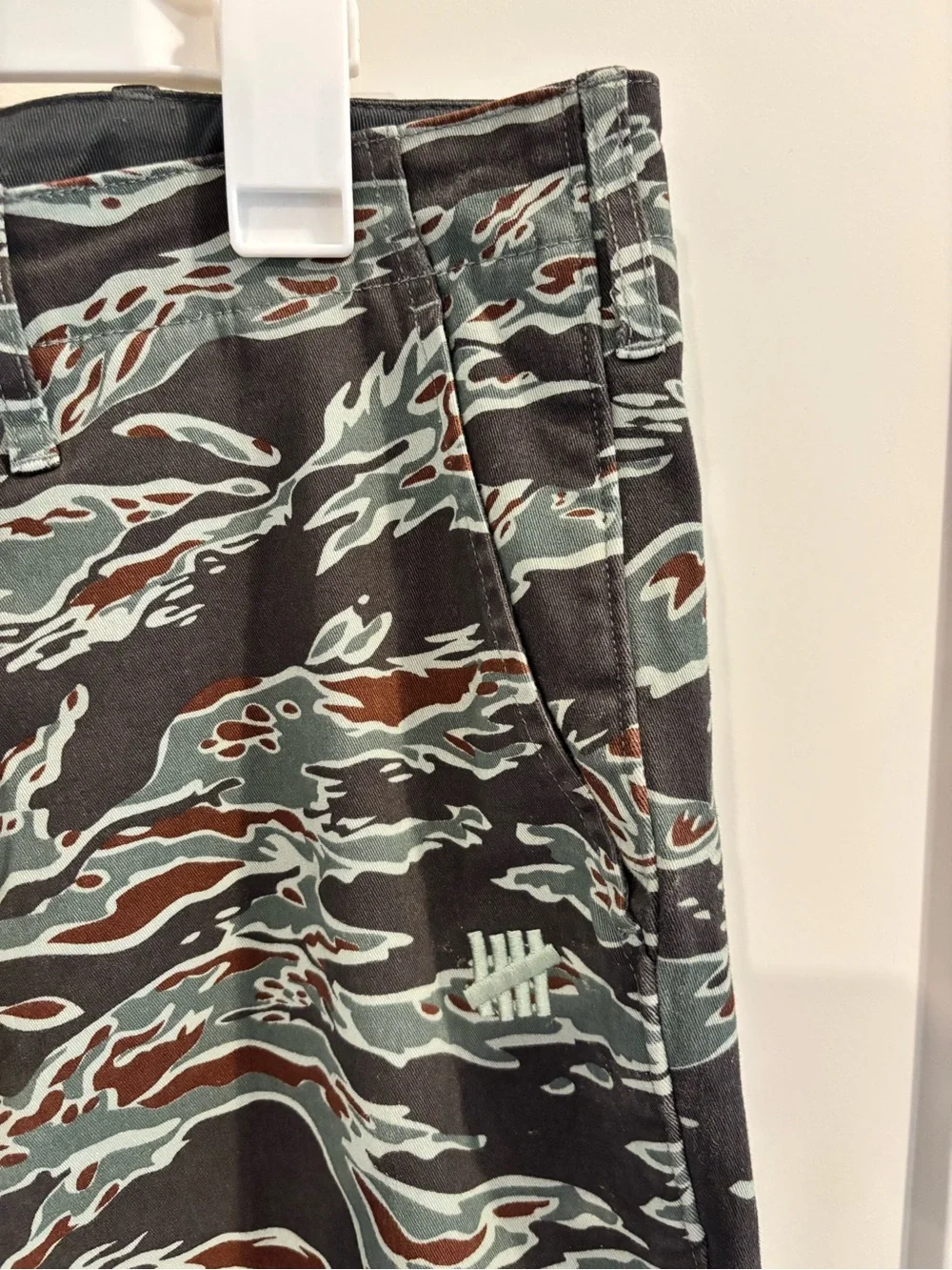 Undefeated pants, men’s size 32